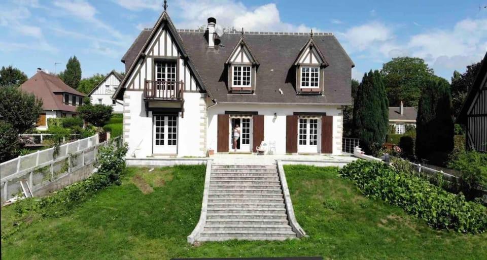 Villa Bonaparte Touques Luaran gambar
